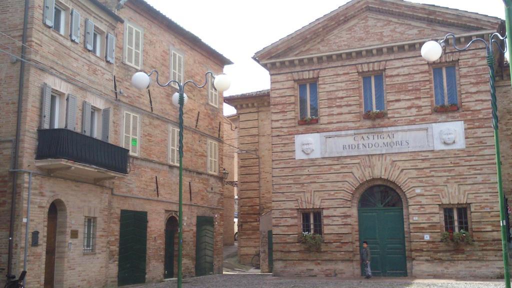 Apartment Largo Del Teatro Porto San Giorgio Bilik gambar